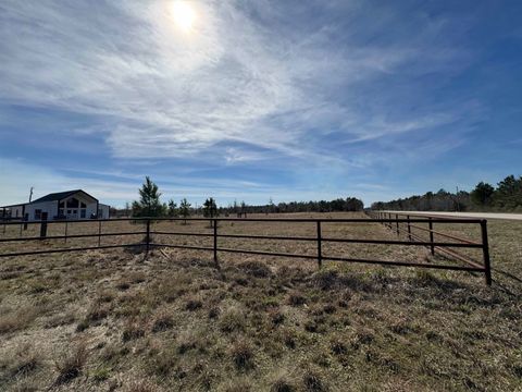 Photo of 6932 State Highway 103 E, BRONSON, TX 75930 (MLS # 265338)