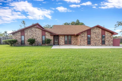 Photo of 1509 Dawnwood, Orange, TX 77632 (MLS # 270986)