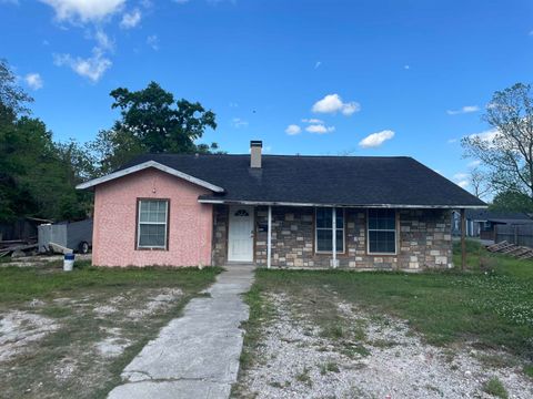 Photo of 4402 Dallas Ave, Beaumont, TX 77703 (MLS # 266235)
