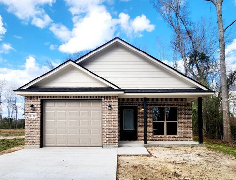 A home in Silsbee