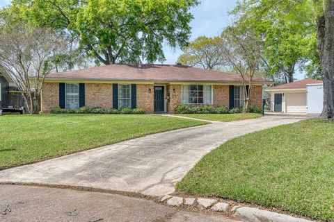 Photo of 1995 Carson, Beaumont, TX 77706 (MLS # 265954)