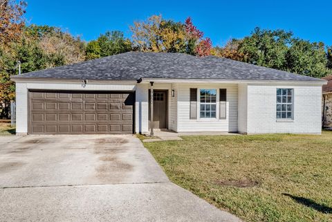 Photo of 9650 Mapes St, Beaumont, TX 77707 (MLS # 263627)