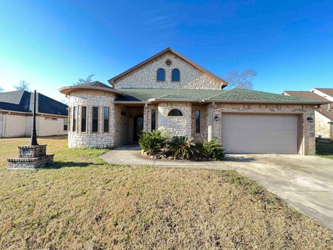 Photo of 6030 Queens Court, Orange, TX 77630 (MLS # 266754)