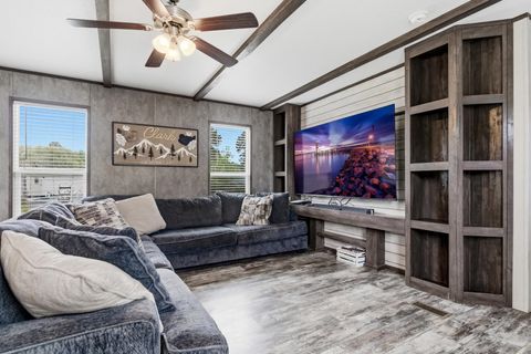 Photo of 428 W Pine Ave., Winnie, TX 77665 (MLS # 266451)