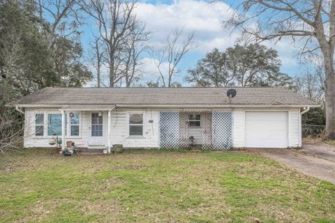 A home in Buna