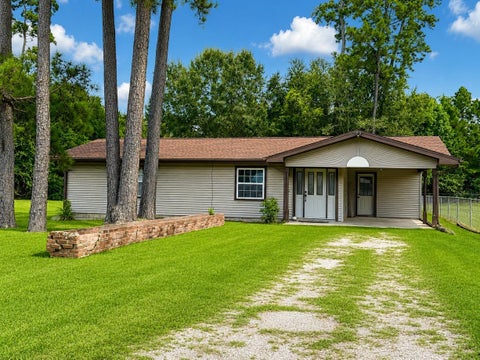 Photo of 475 Chesser, Vidor, TX 77662 (MLS # 269766)