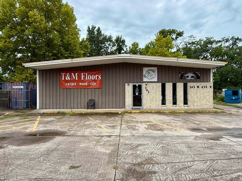 Photo of 345 W Hwy 327, Silsbee, TX 77656 (MLS # 265538)