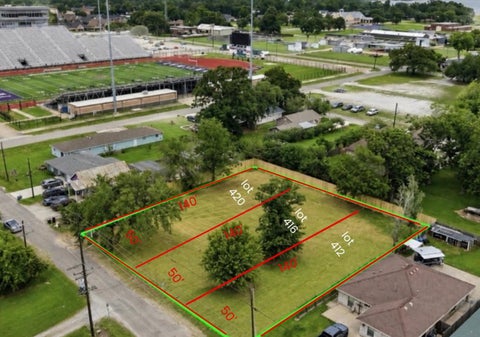 Photo of 412 Avenue F, Port Neches, TX 77651 (MLS # 268149)
