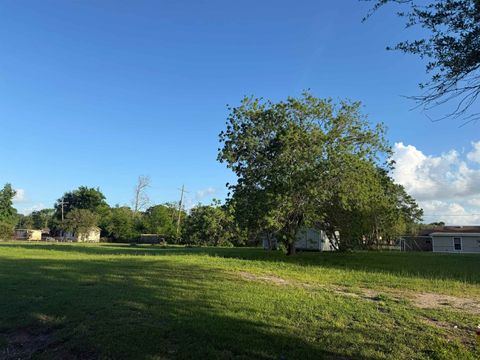 Photo of TBD Gardner St, Beaumont, TX 77707 (MLS # 266628)