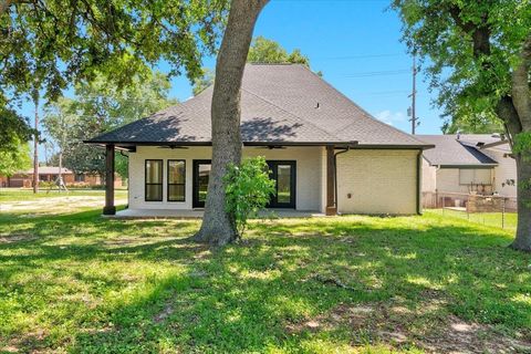 A home in Port Neches