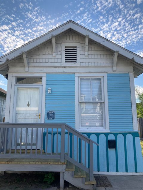 Photo of 1312- 26th Street Rear, Galveston, TX 77550 (MLS # 266733)