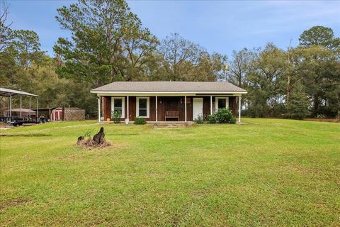 Photo of 13497 South Fork Dr, Hamshire, TX 77622 (MLS # 263572)