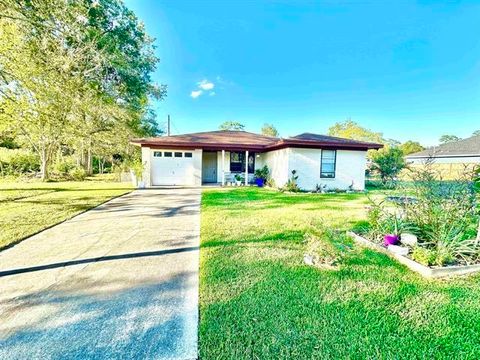 Photo of 3750 Nathan, Beaumont, TX 77708 (MLS # 265665)