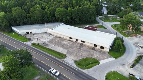 Photo of 269 Tx State Hwy 62, Buna, TX 77612 (MLS # 267705)