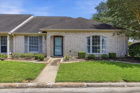 Photo of 1208 Glen Meadow Lane, Beaumont, TX 77706 (MLS # 270534)