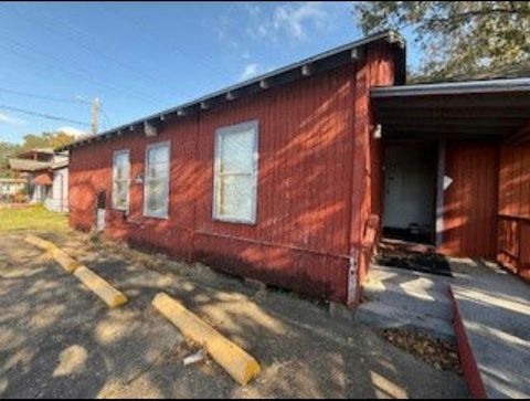 Photo of 1020 3rd Avenue, Port Arthur, TX 77642 (MLS # 266263)