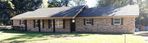 Property photo of 235 W Barfield, Sour Lake, TX 77659