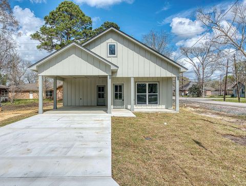 Photo of 200 Gilbert, Sour Lake, TX 77659 (MLS # 265636)
