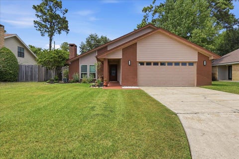Photo of 2206 Spring Oak Lane, Orange, TX 77632 (MLS # 270257)