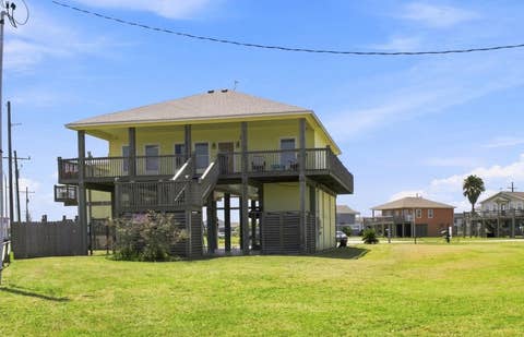 Photo of 2426 Sand Bar Lane, Crystal Beach, TX 77650 (MLS # 269919)