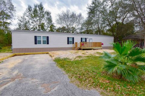 Photo of 1130 Echo, Orange, TX 77632 (MLS # 264306)