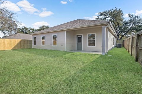 A home in Port Neches