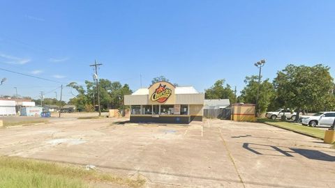 Photo of 1322 N 16th Street, Orange, TX 77630 (MLS # 253859)