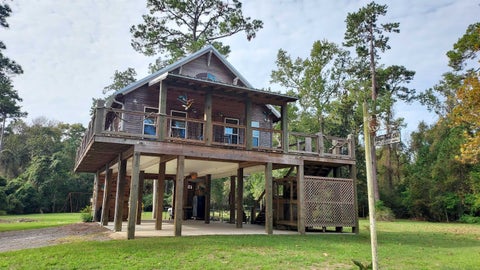 Photo of 8850 Village Creek Club Rd, Silsbee, TX 77656 (MLS # 271656)