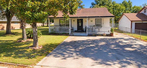 4730 LEWIS DR, PORT ARTHUR, TX 77642 - Image 41a7a3f63ba37105be6078dee0efa87b/3890942908