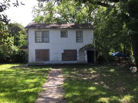 Photo of 4225 Ector, Beaumont, TX 77705 (MLS # 265162)