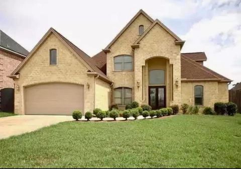 Photo of 7 Stonebrook Ct, Beaumont, TX 77706 (MLS # 264245)