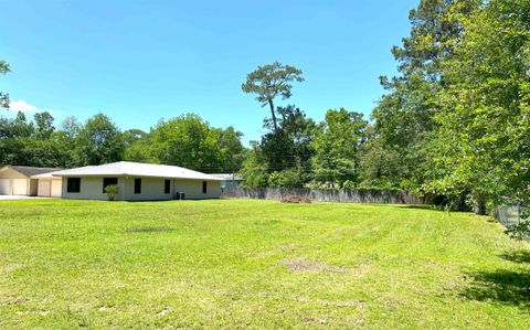 A home in Lumberton