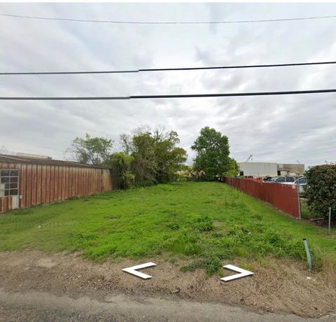 Photo of 515 Border St., West Orange, TX 77630 (MLS # 267809)