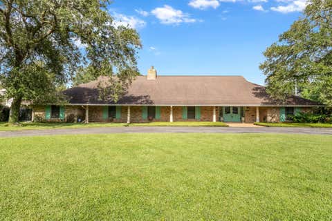 Photo of 2295 Thomas Road, Beaumont, TX 77706 (MLS # 270192)