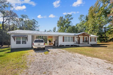 Photo of 15063 Fm 1414, Burkeville, TX 75932 (MLS # 264147)