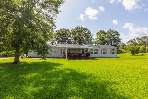 Photo of 3546 Old Spurger Hwy, Silsbee, TX 77656 (MLS # 263424)