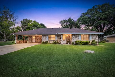 Photo of 7770 Forest Park, Beaumont, TX 77707 (MLS # 266928)