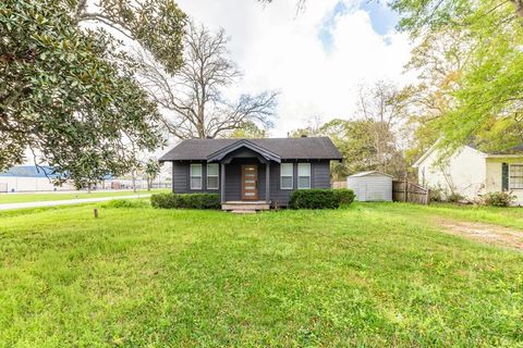 Photo of 8265 McLean St., Beaumont, TX 77707 (MLS # 265794)