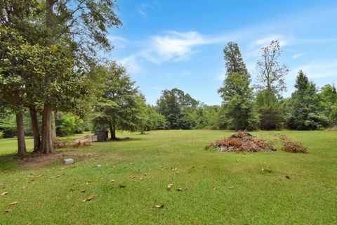 A home in Kountze