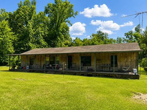 Photo of 311 Cr 298, Jasper, TX 75951 (MLS # 270206)