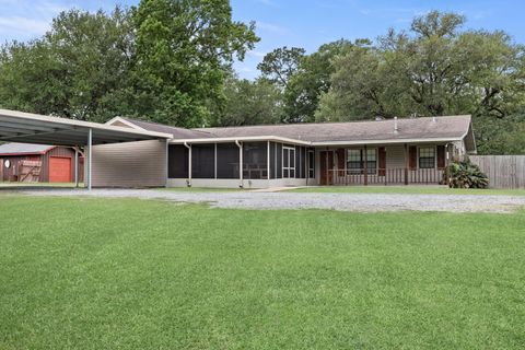 Photo of 223 Baker, Bridge City, TX 77611 (MLS # 266950)