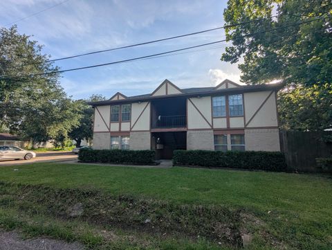 Photo of 645,665,675,685 E Lavaca Street, Beaumont, TX 77705 (MLS # 268608)