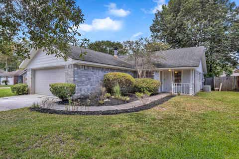 Photo of 13050 Westchester Lane, Beaumont, TX 77713 (MLS # 270356)