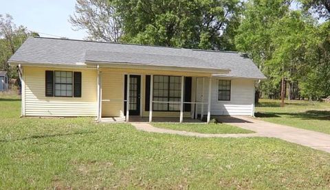 Photo of 105 Lumberton Dr, Lumberton, TX 77657 (MLS # 265524)
