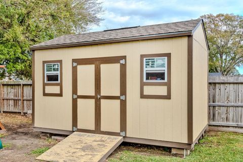 A home in Port Neches