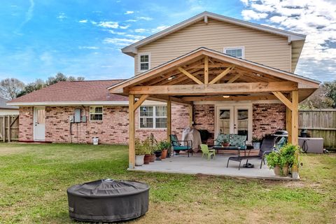 A home in Port Neches