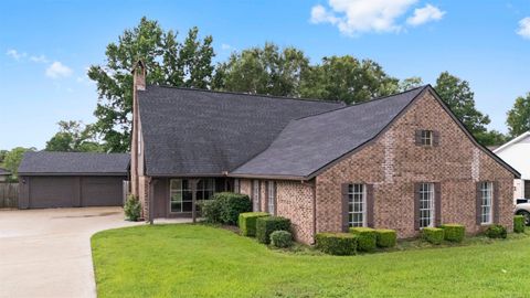 Photo of 6755 Gladys Ave, Beaumont, TX 77706 (MLS # 268281)