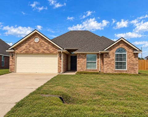Photo of 5420 WESTCHESTER Lane, Lumberton, TX 77657 (MLS # 271383)