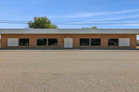 Photo of 480 E Roundbunch, Bridge City, TX 77611 (MLS # 252827)