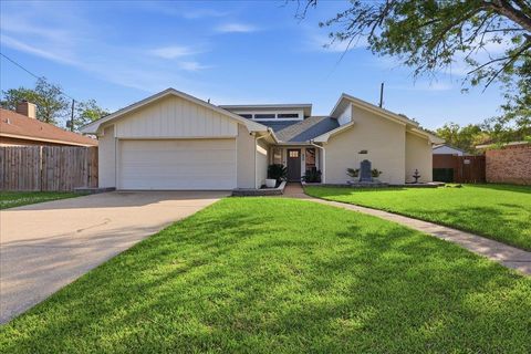 Photo of 6090 W Windemere, Beaumont, TX 77713 (MLS # 266322)